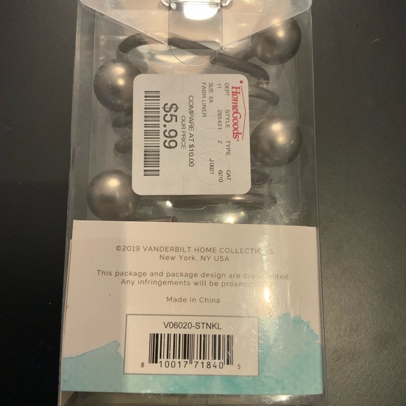 Shower Hooks Decoratives - Picture 2 of 3